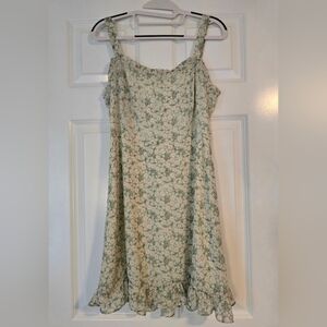 Lush floral dress, lightweight. Size Medium.